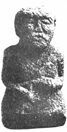 characters sculpted in the 11th century A.C., in the Fermanagh County, in Ireland, of which the position of the head, the chin pulled back, and the position of the hands evoked evidently zazen 