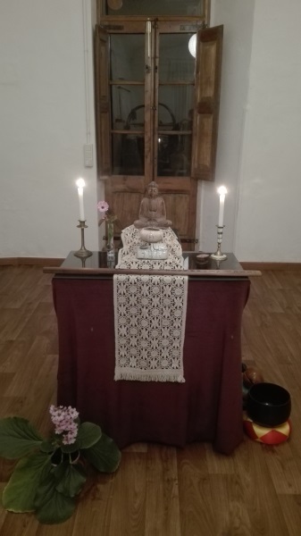 El altar del Dojo zen de Trotellà L'autel du Dojo zen de Trotellà
