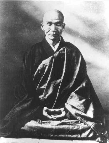 Maitre Kodo Sawaki en posture de zazen