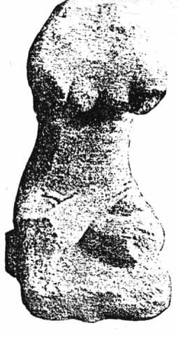 Statue of a naked woman, discovered in Étaules, Quarré-les-Tombes (Yonne) and dated from the 5th century BC.