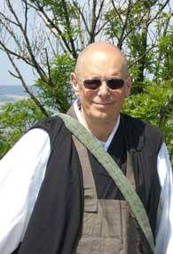 Maître Keisen Vuillemin, moine zen Maître Keisen Vuillemin, moine zen