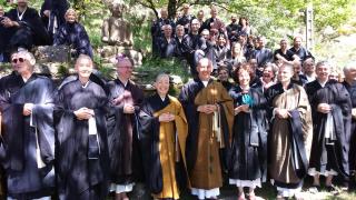 Maitre Kosen et les taiko de la Kosen Sangha : Maitre Kosen Barabra, Maitre Yvon Beck...